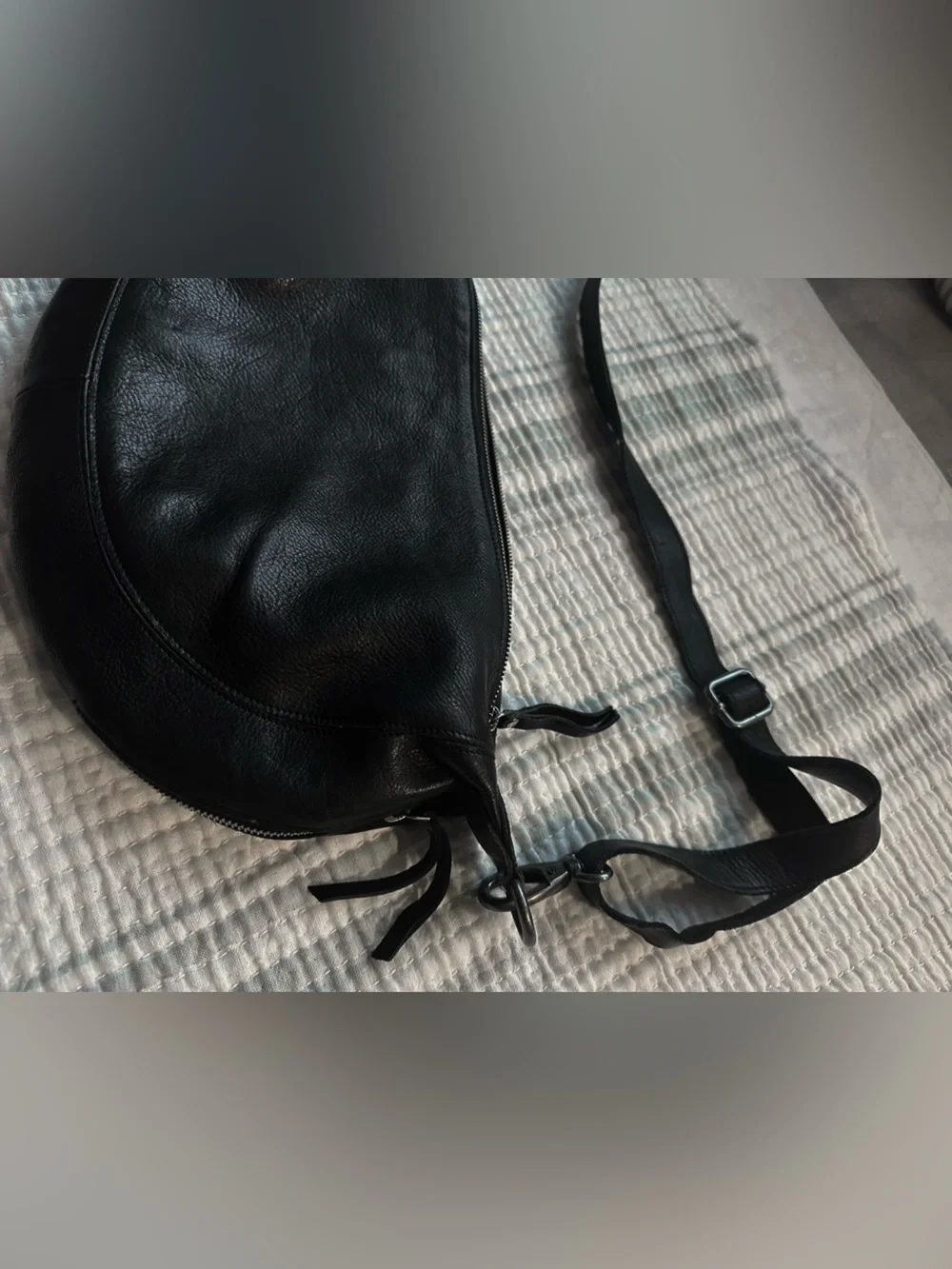 Latico Black Full-Grain Leather Callie Sling Crossbody - EUC - Picture 11 of 16
